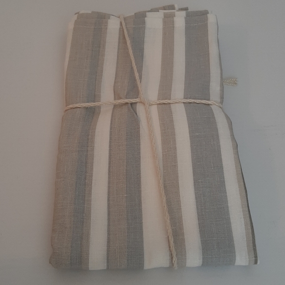 Boundry Other - *BOUNDRY Stripe 100% Linen Napkins